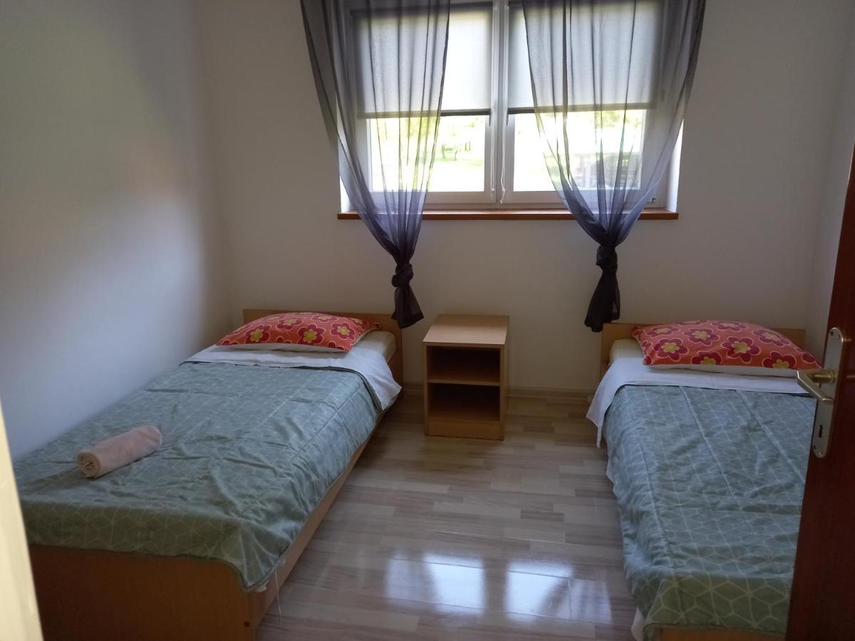 Apartman Filip Lejlighed Smoljanac Eksteriør billede